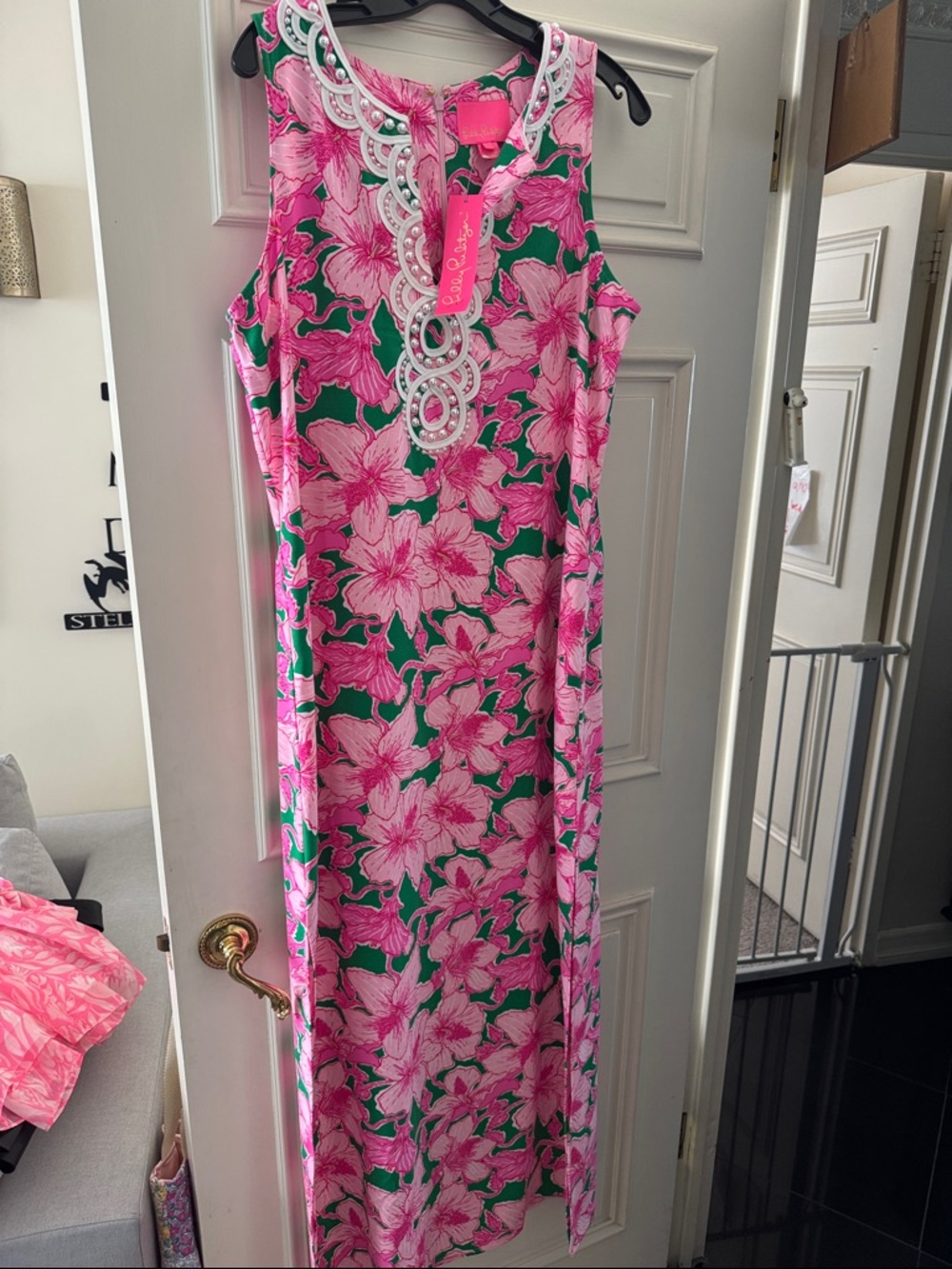 Lilly Pulitzer Pink & Green Sleeveless Floral Top with Embellished Neckline - Picture 2 of 7